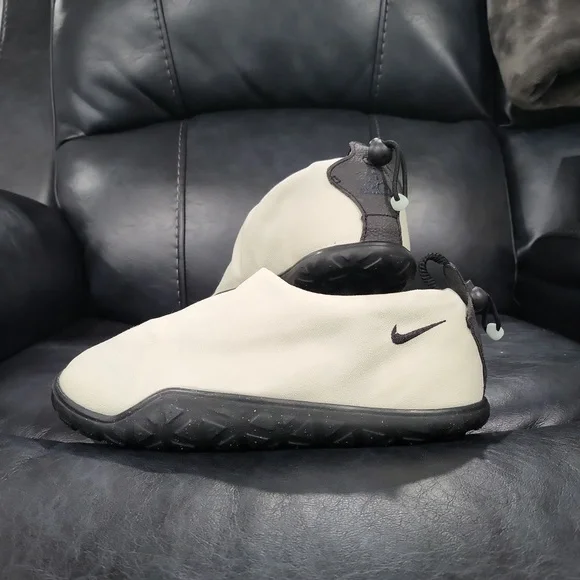 Nike ACG | Shoes | Acg Moc Summit White Black | Poshmark
